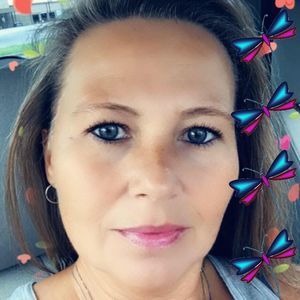 Meet your Posher, Cara